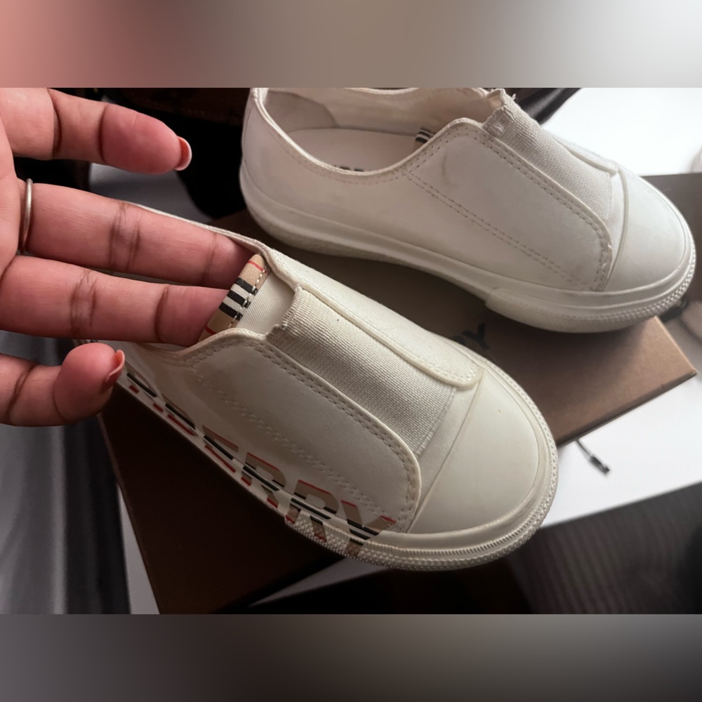 Kids Burberry White sneakers